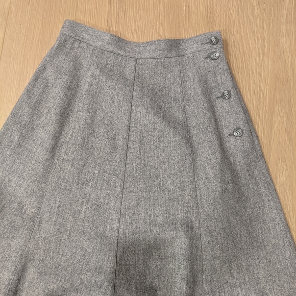 Vintage wool skirt - Picture 7 of 7